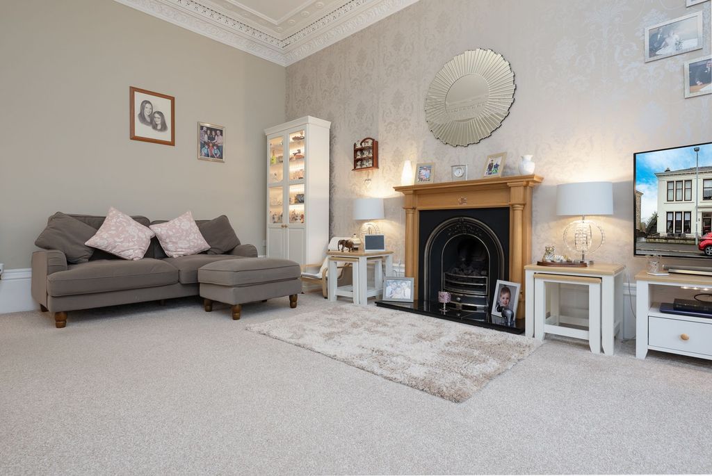 Additional image 5 of 3 bed flat for saleFinnart Street, Greenock PA16