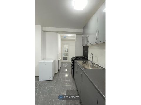 Standard Avenue, Coventry CV4, Room to rent