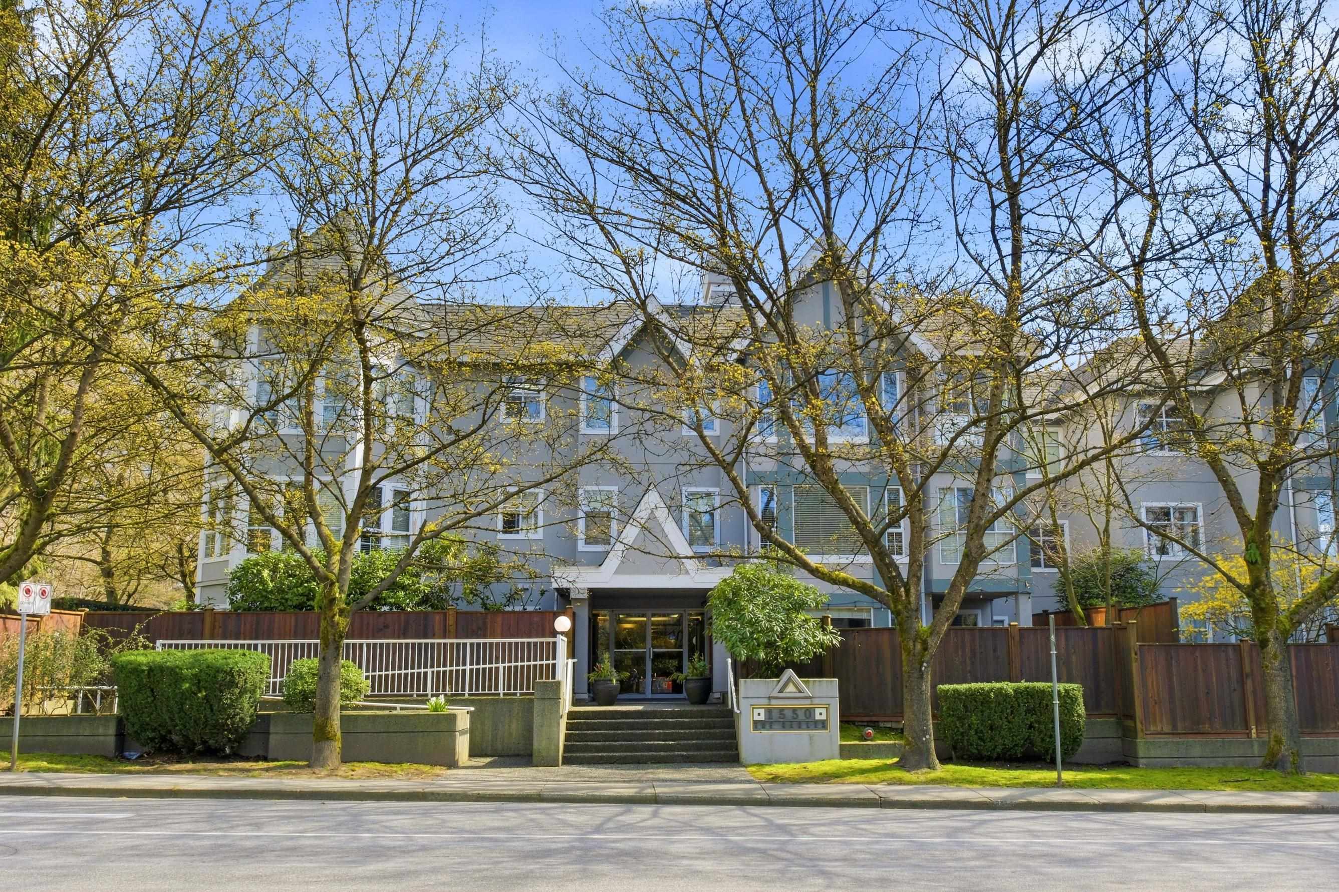 204-1550 Fell Avenue, North Vancouver, BC, V7P 3W7