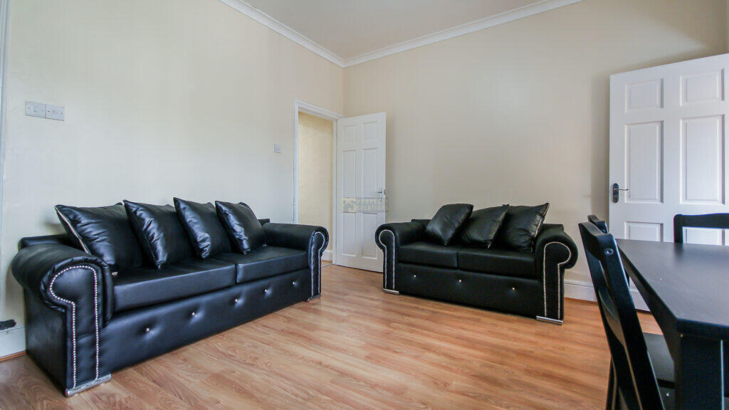 89 Barrows Road, Birmingham B11 1TJ