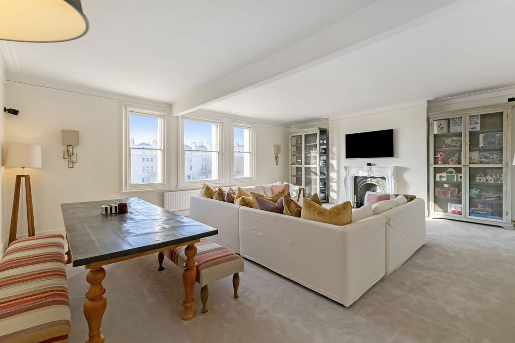 Additional image 5 of 4 bed flat for salePalmeira Square, Hove BN3