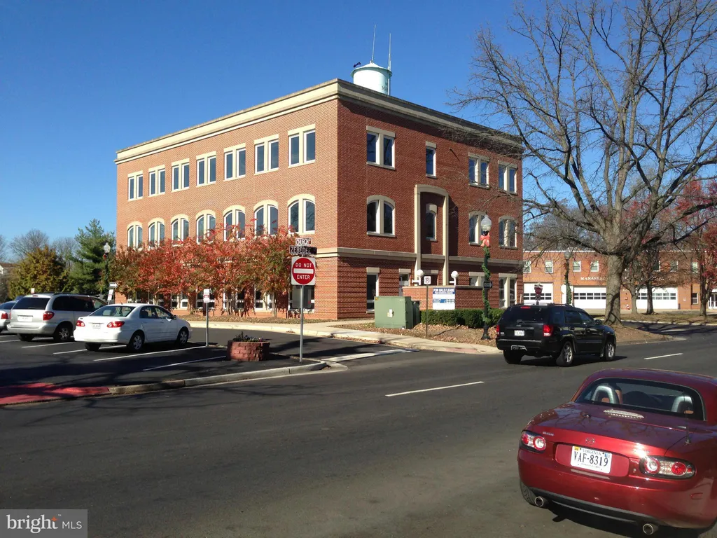 9401 Centreville Road Unit 106, Manassas, VA 20110