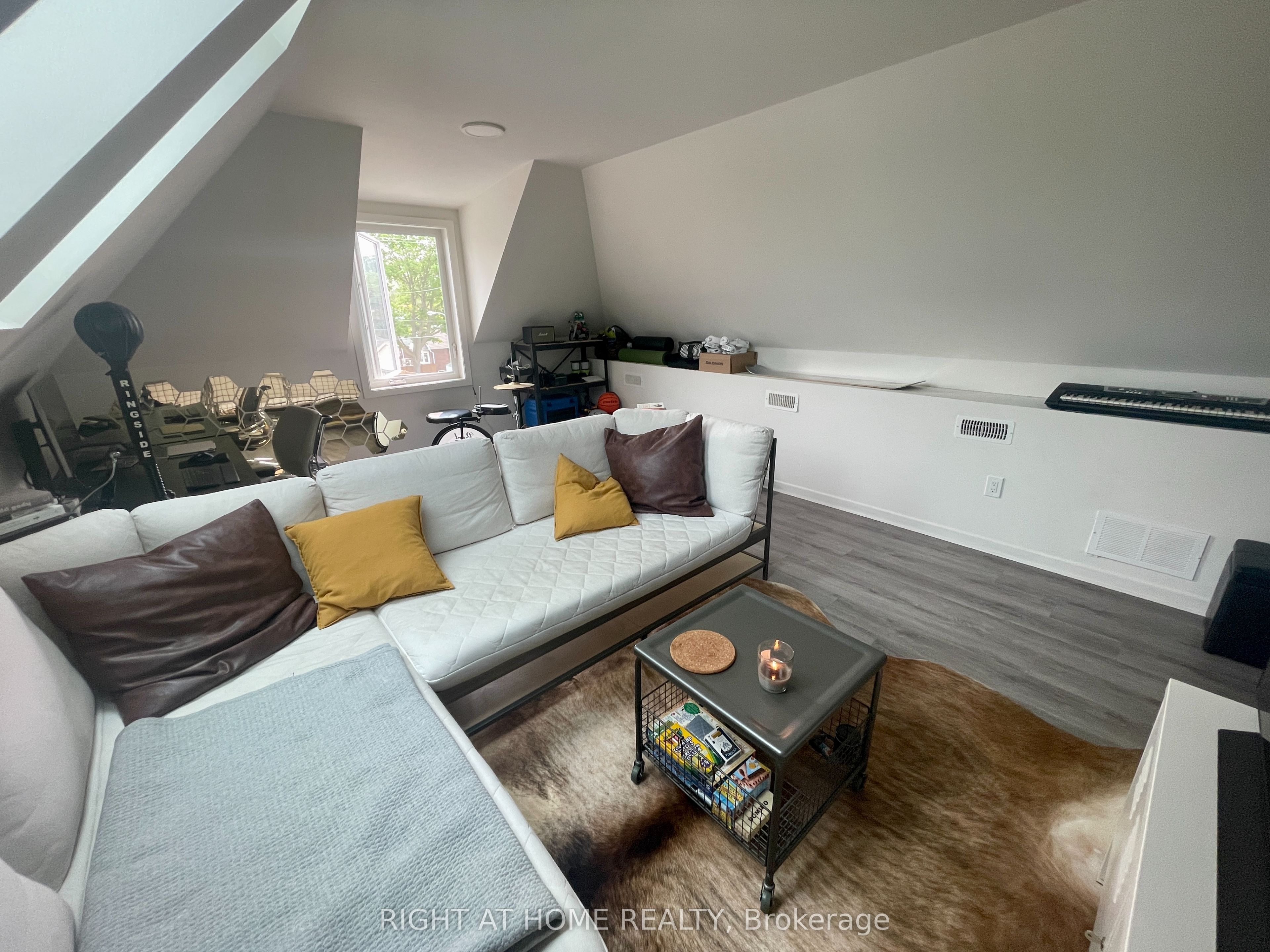 Additional image 3 of 4-1258 Broadview Avenue, Toronto, ON, M4K 2T4