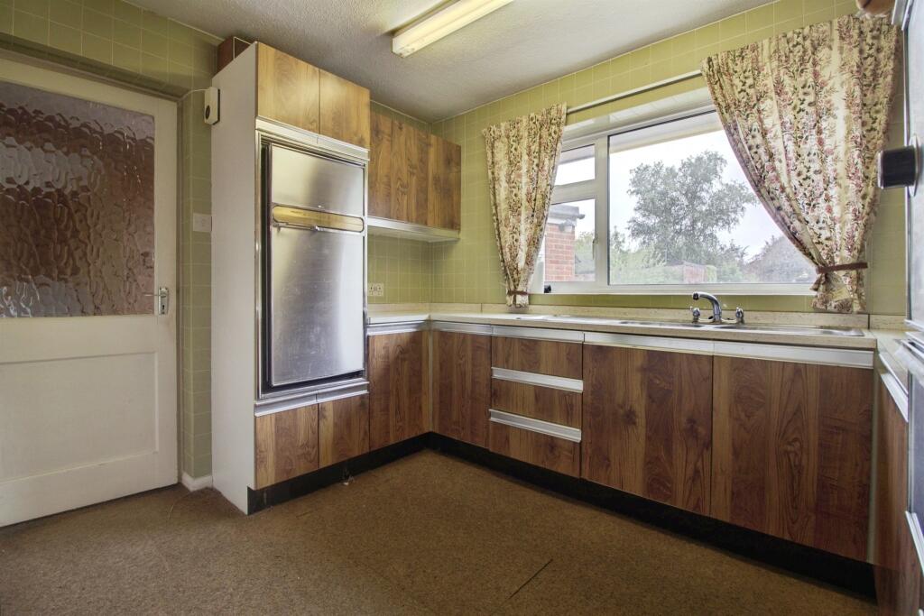 Additional image 4 of Barn Close, Welwyn Garden City