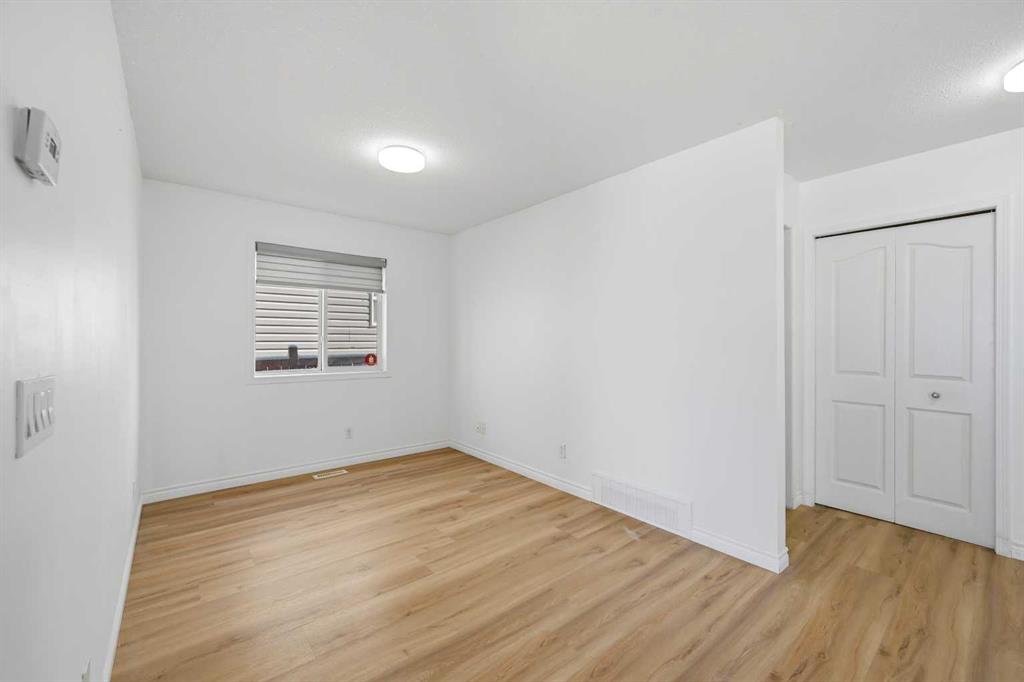 Additional image 3 of 165 Saddlecrest Way NE, Calgary, AB, T3J 5N1