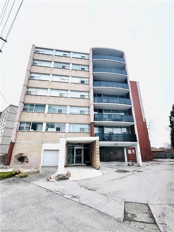 501-293 Mohawk Road E, Hamilton, ON, L9A 2J1