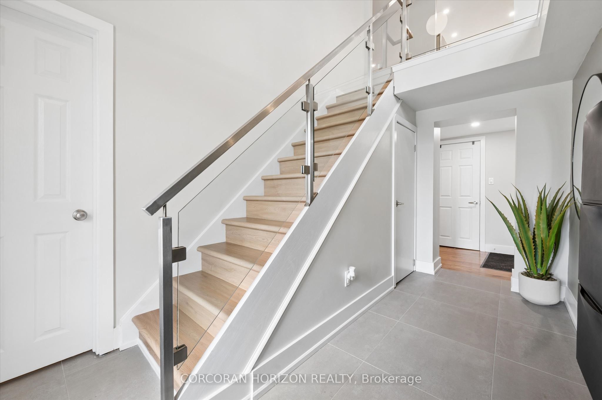 Additional image 4 of 220 Mayfield Avenue, Waterloo, ON, N2J 3S5