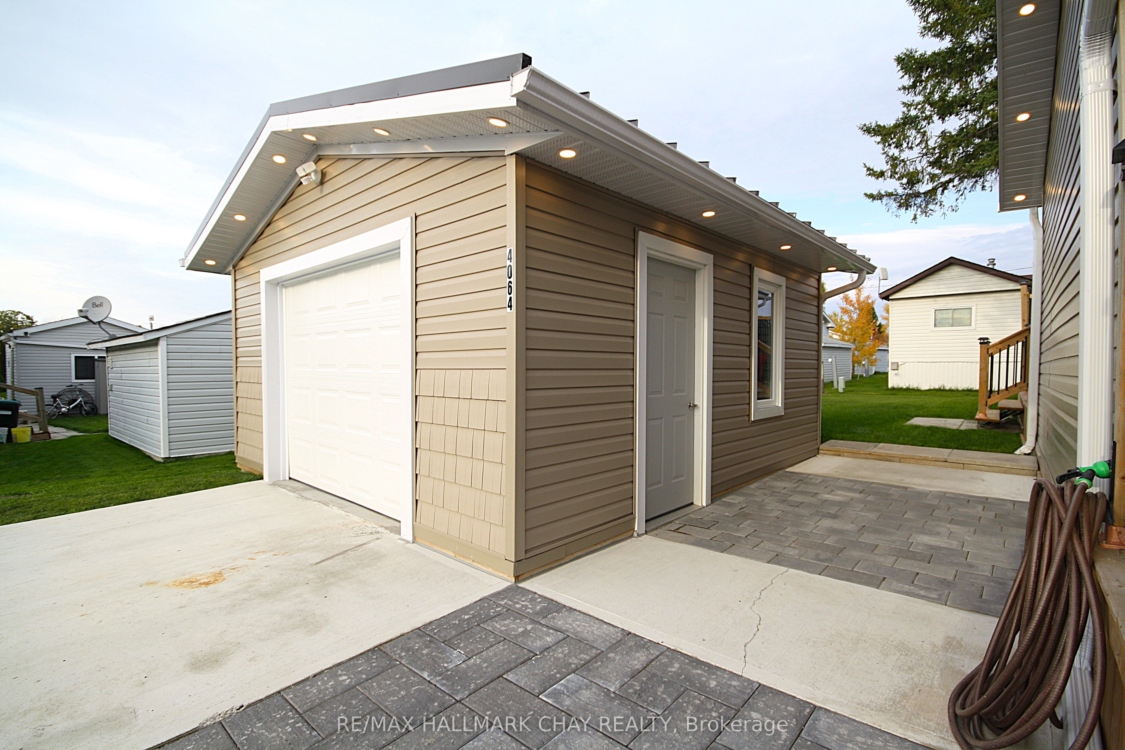 Additional image 3 of 4064 Ash Crescent, Severn, ON, L3V 6H4