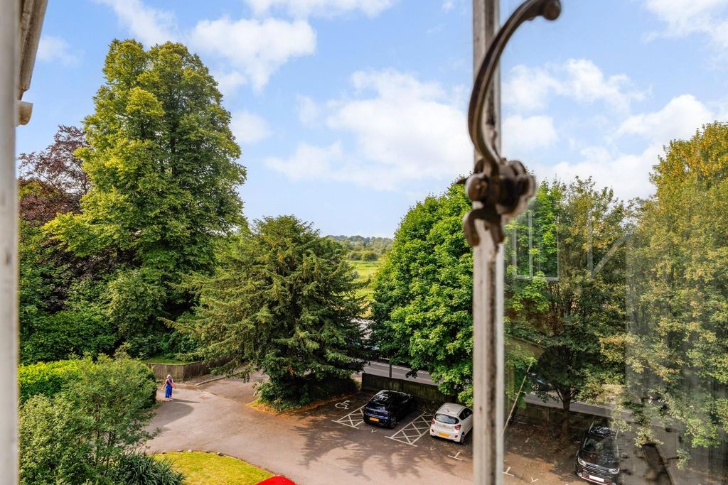 Additional image 12 of 2 bed flat for saleHughendon Manor, Petersfinger, Salisbury SP5