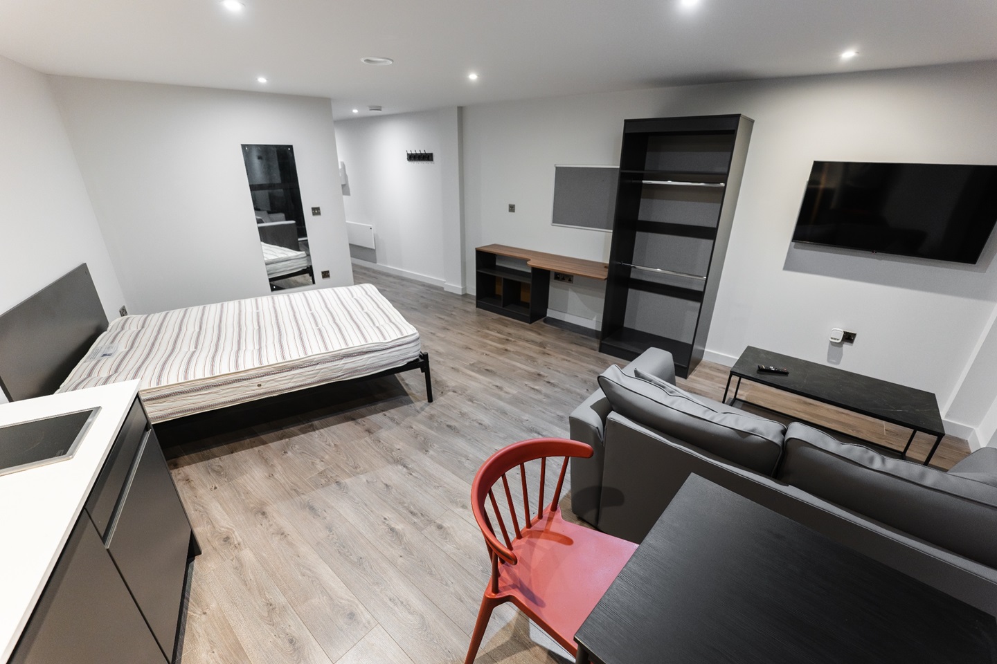 Additional image 2 of Studio Flat, Low Hill, L6, N1 7GU