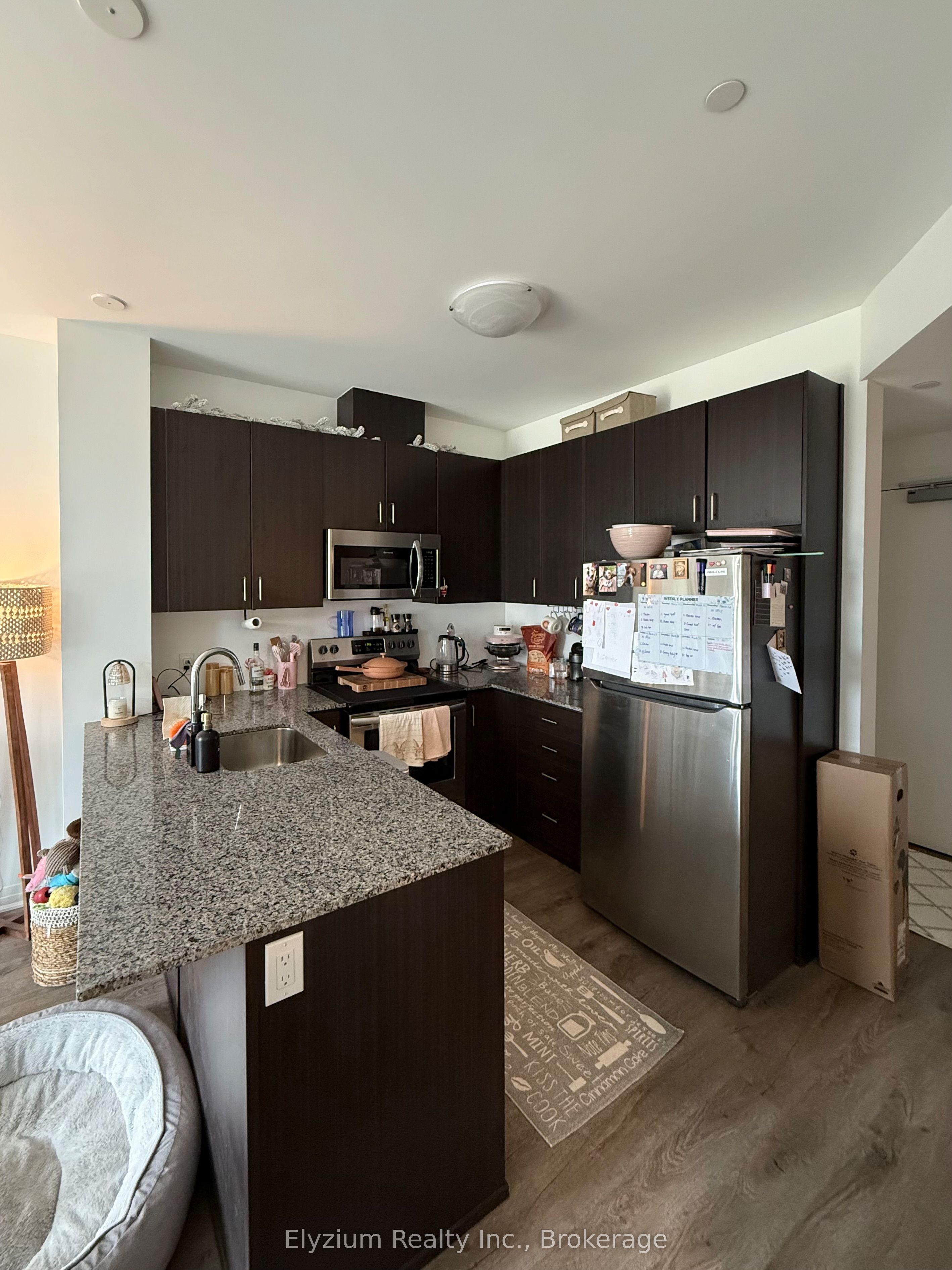 Additional image 3 of 223-95 Dundas Street W, Oakville, ON, L6M 5N4
