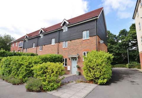 Whites Way, Hedge End SO30