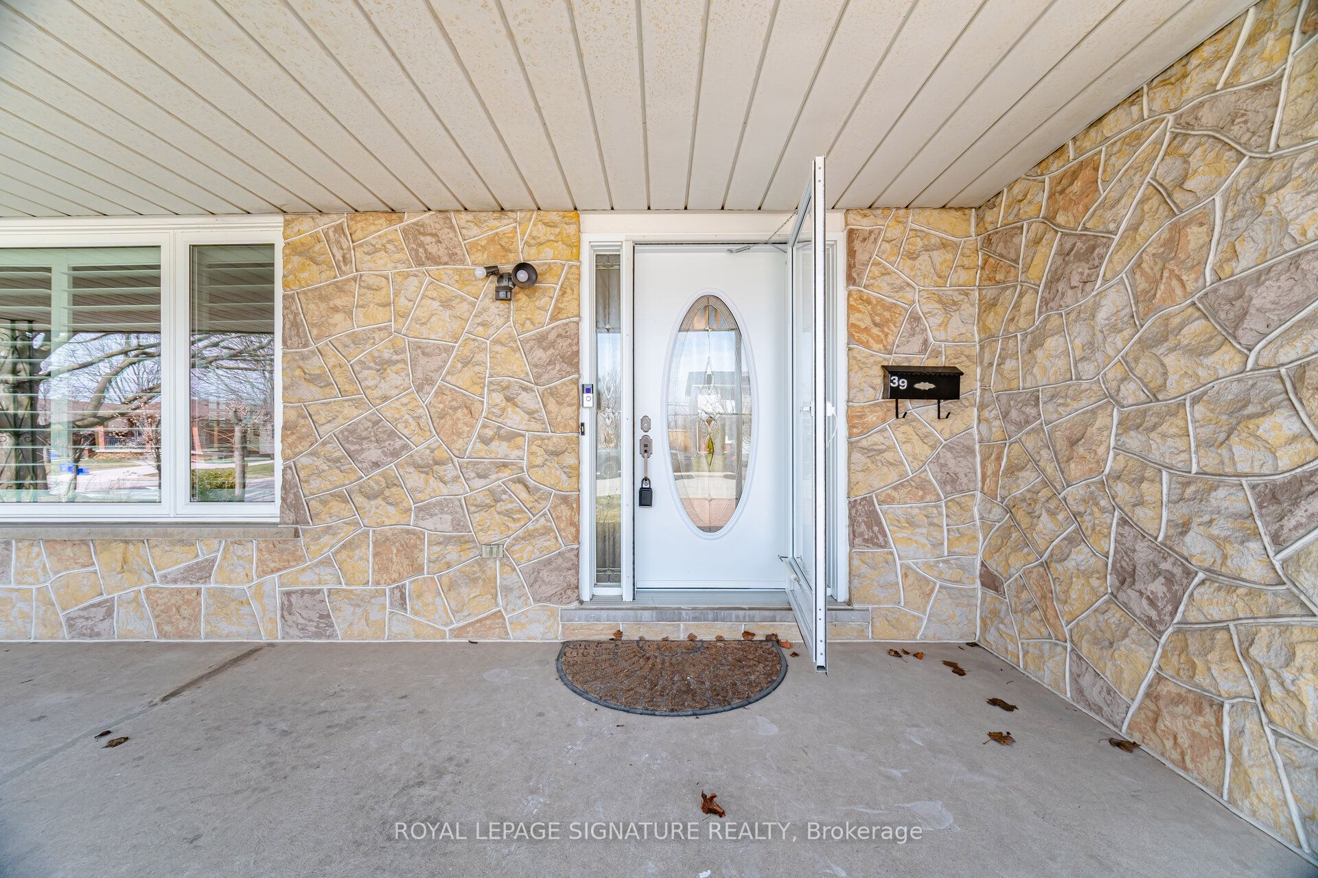 Additional image 5 of 39 Darlington Drive, Hamilton, ON, L9C 2L8