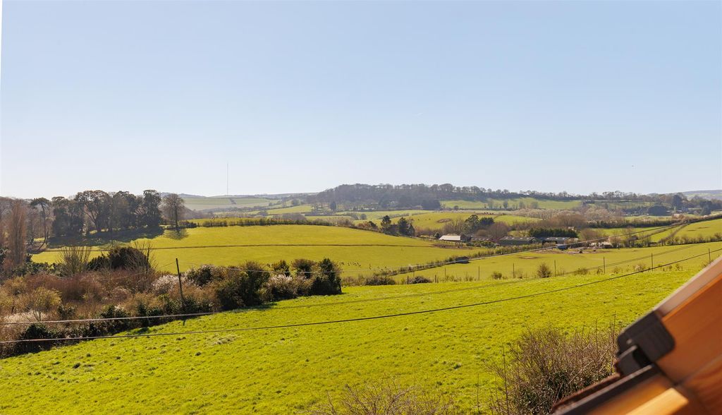 Additional image 2 of 6 bed detached house for saleNewport, Isle Of Wight PO30