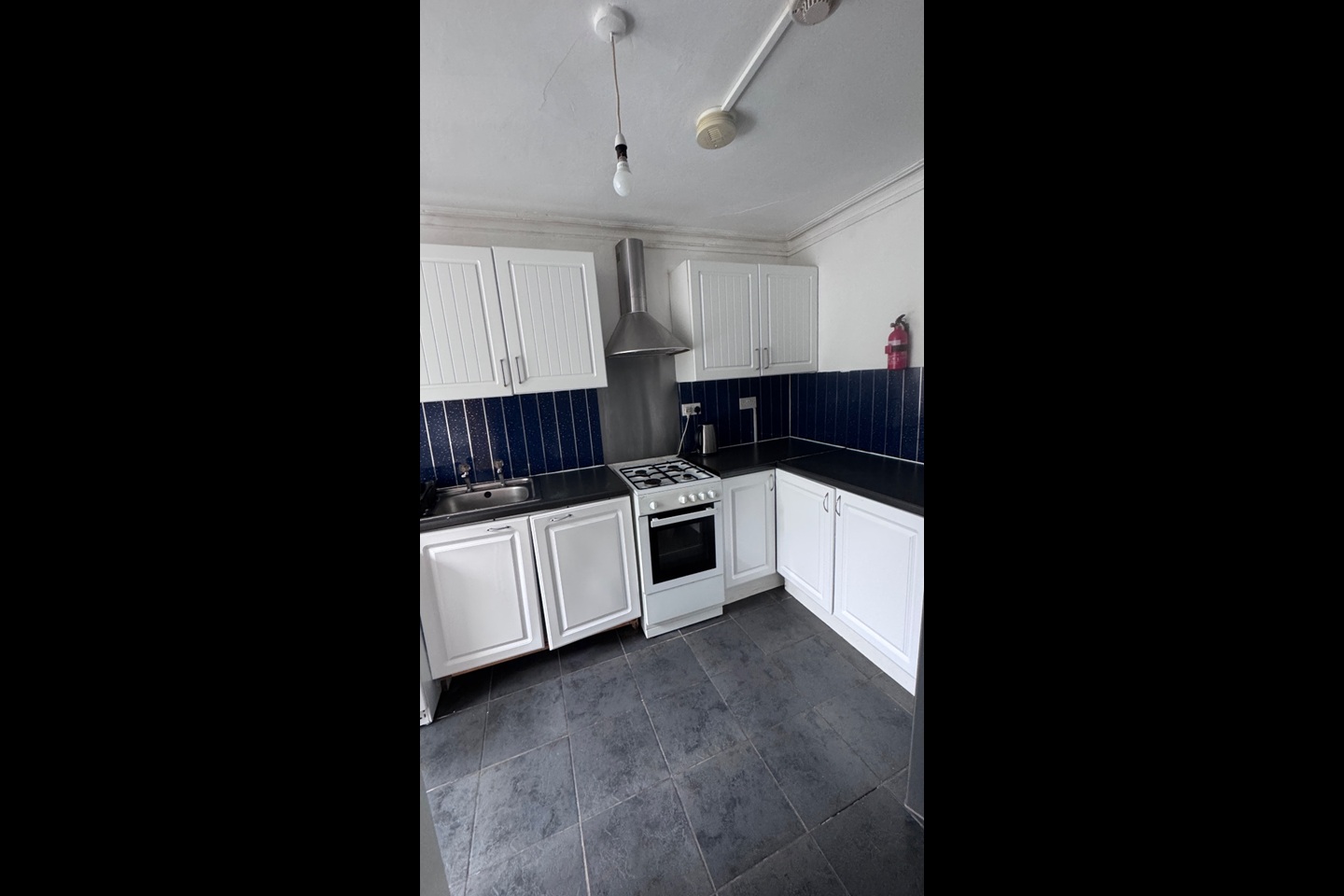 3 Bed Flat, Wilton St, G20, N1 7GU photo 2