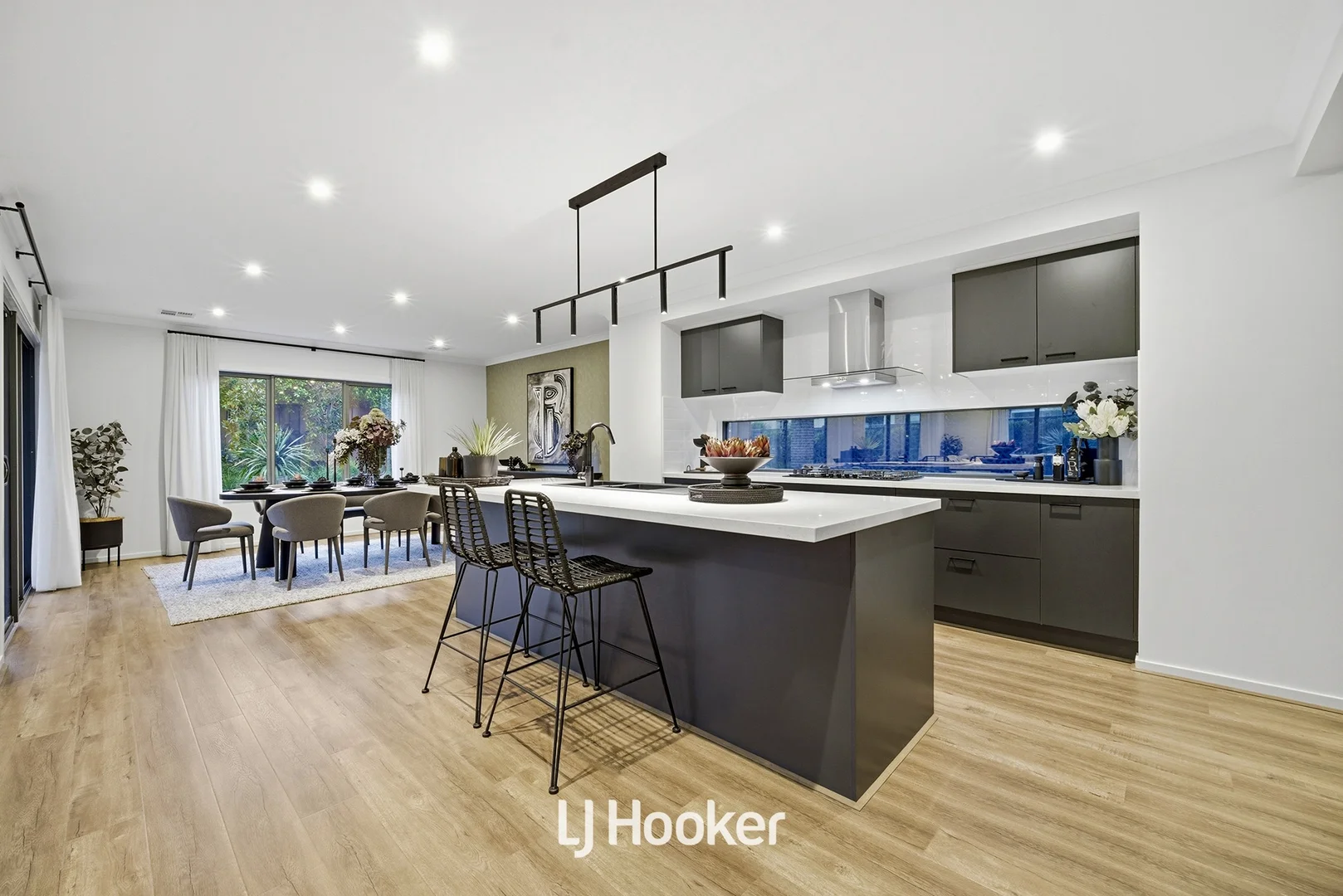 Additional image 7 of 26 Zagros Street, Clyde North VIC 3978