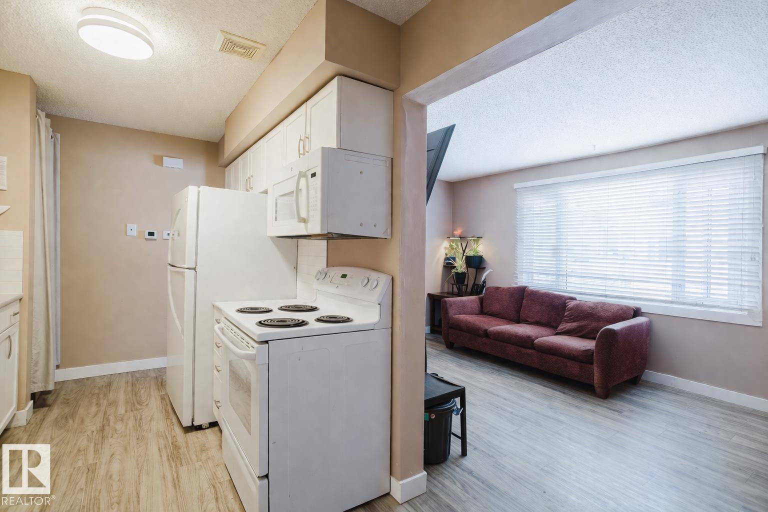 Additional image 6 of 8-14120 80 Street NW, Edmonton, AB, T5C1L6
