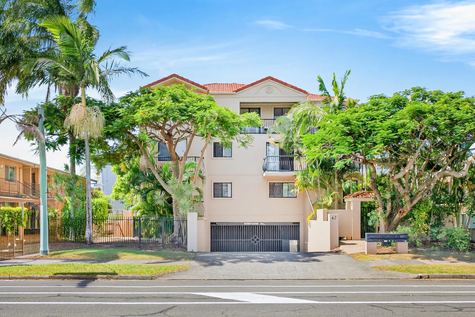 Additional image 3 of 4/47 Bayview Street, Runaway Bay QLD 4216