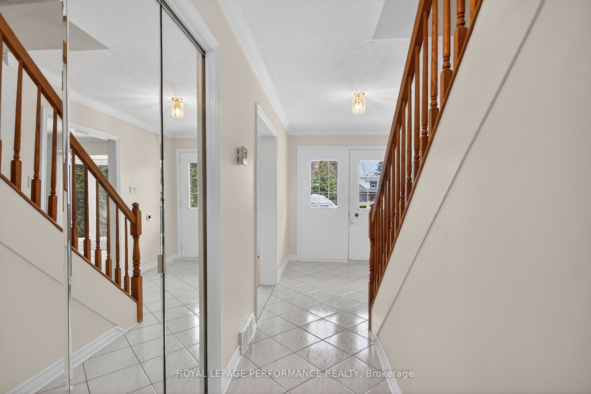 Additional image 4 of 15 Hallowell Court, Ottawa, ON, K2H 8N4