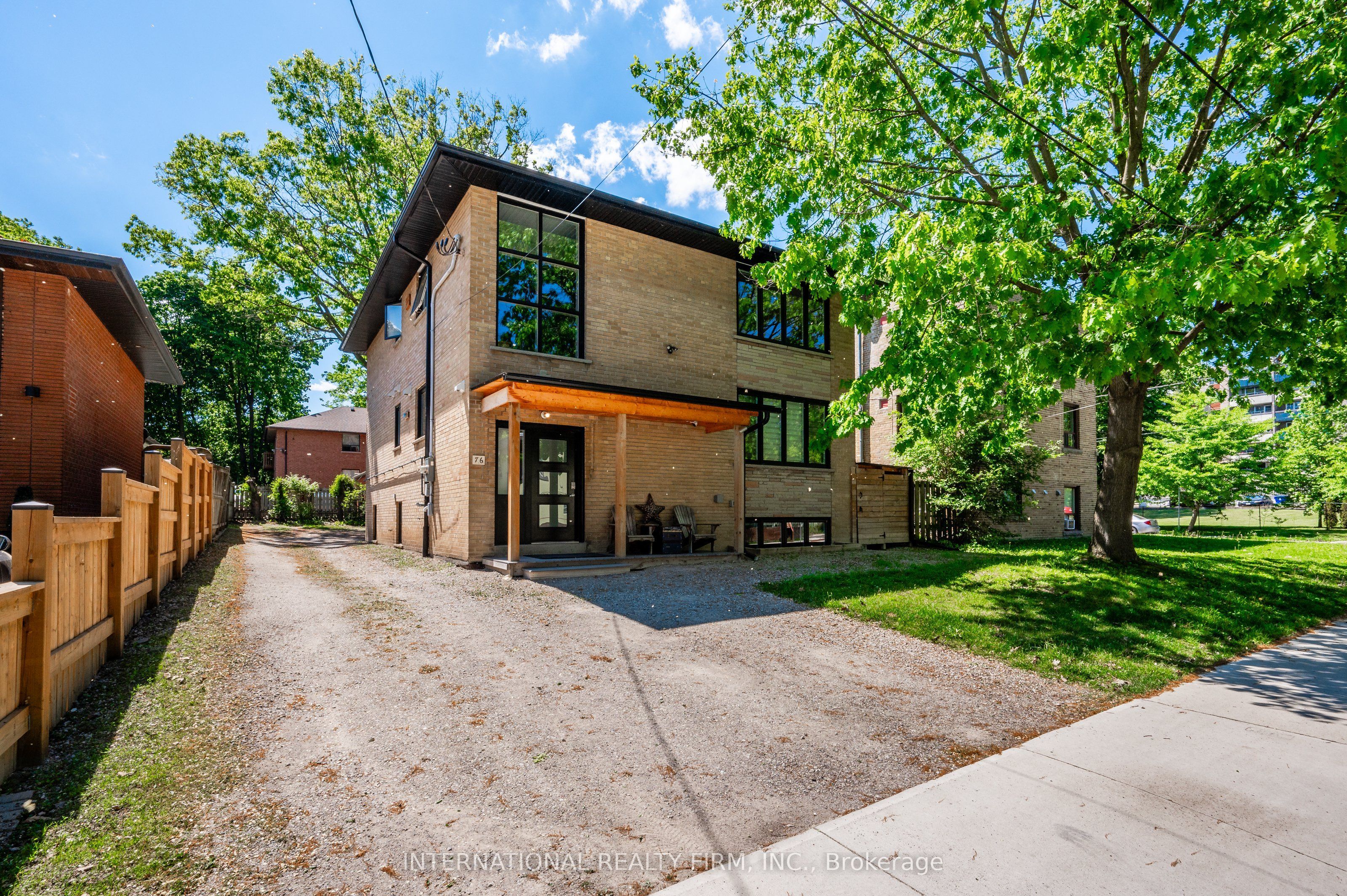 76 Thirty Fifth Street, Toronto, ON, M8W 3K4