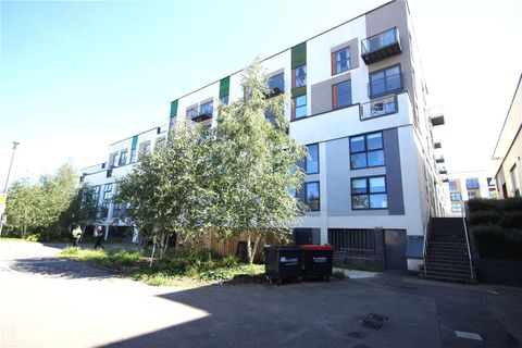 Cheswick Campus, The Square, Long Down Avenue, Bristol BS16, Studio to rent