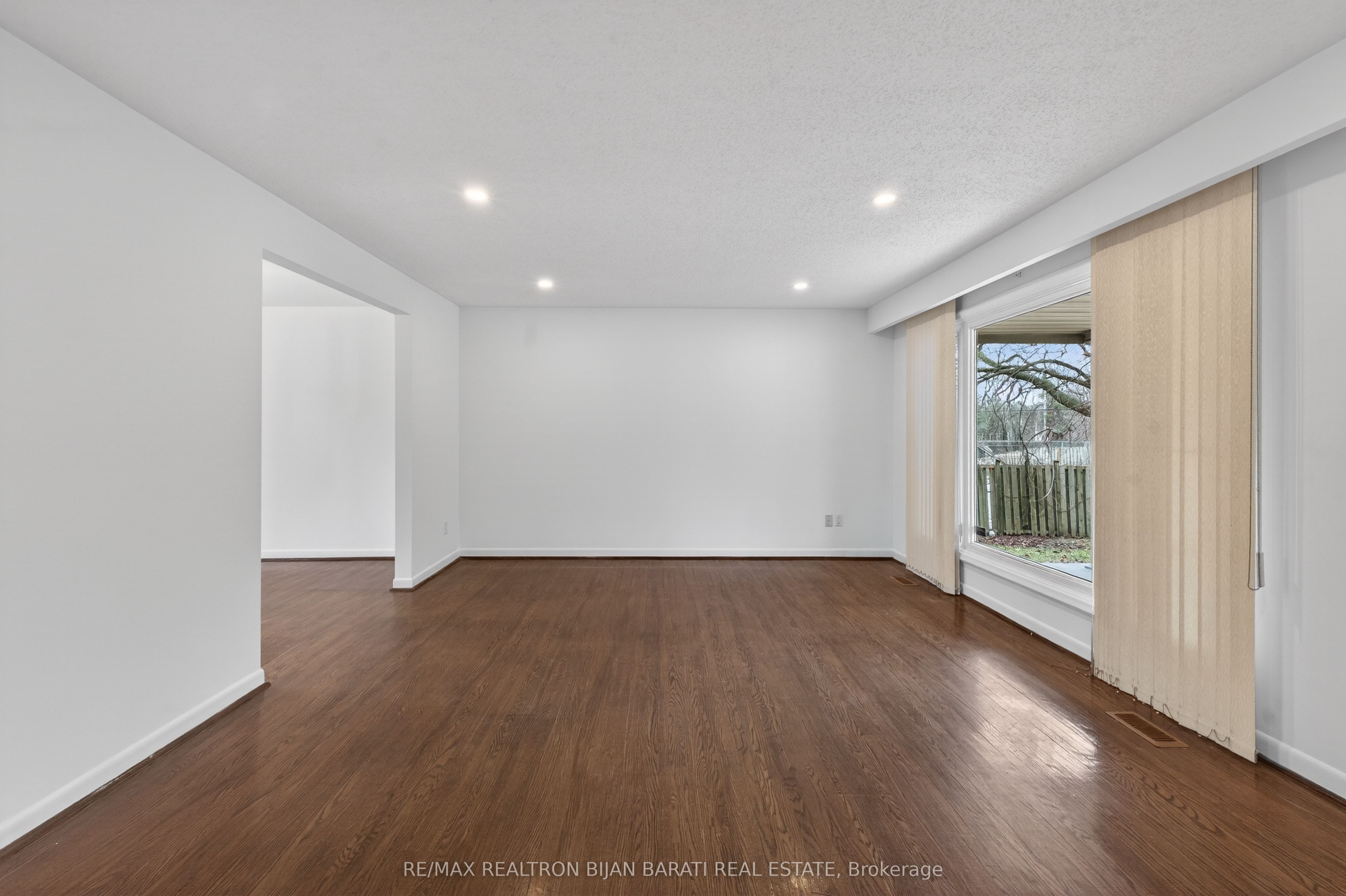 Additional image 4 of 298 Newton Drive, Toronto, ON, M2M 2P8