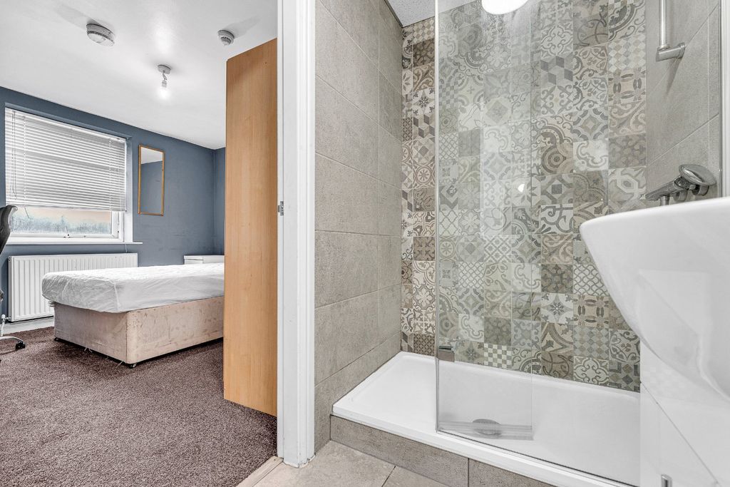 Additional image 9 of 33 bed property for saleMonton Road, Monton M30