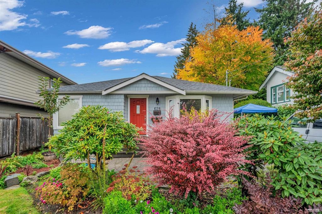 628 7th Street E, North Vancouver, BC, V7L 1S4