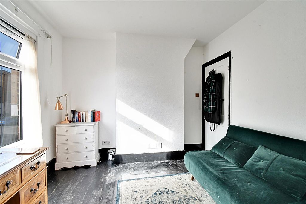 Additional image 11 of 2 bed end terrace house for saleMead Lane, Hertford SG13