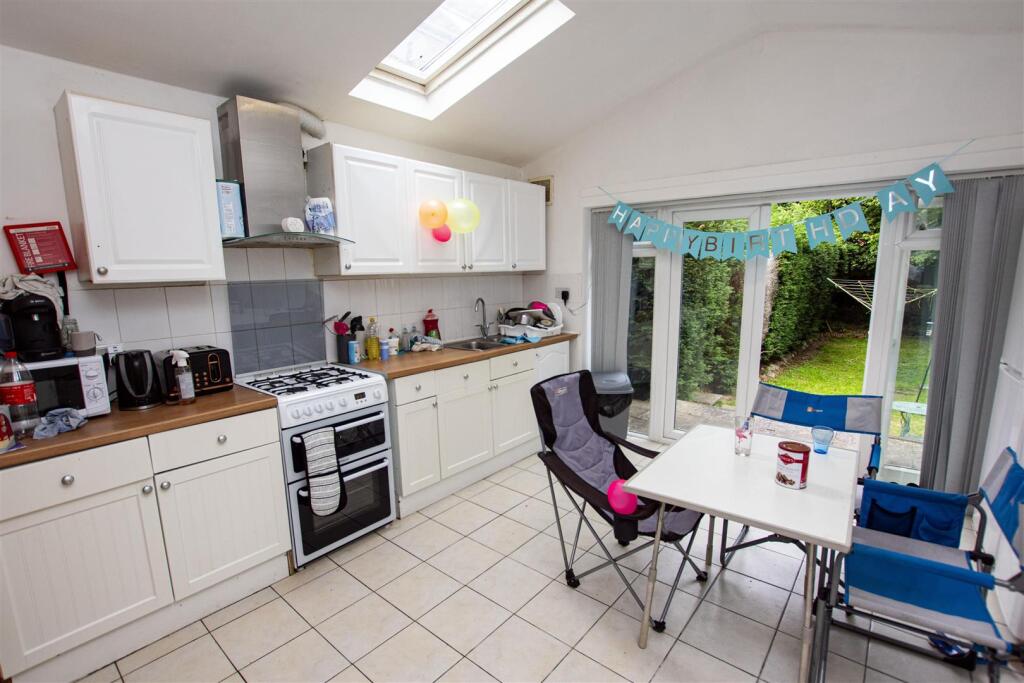 Harborne Park Road, Birmingham, West Midlands, B17 photo 3