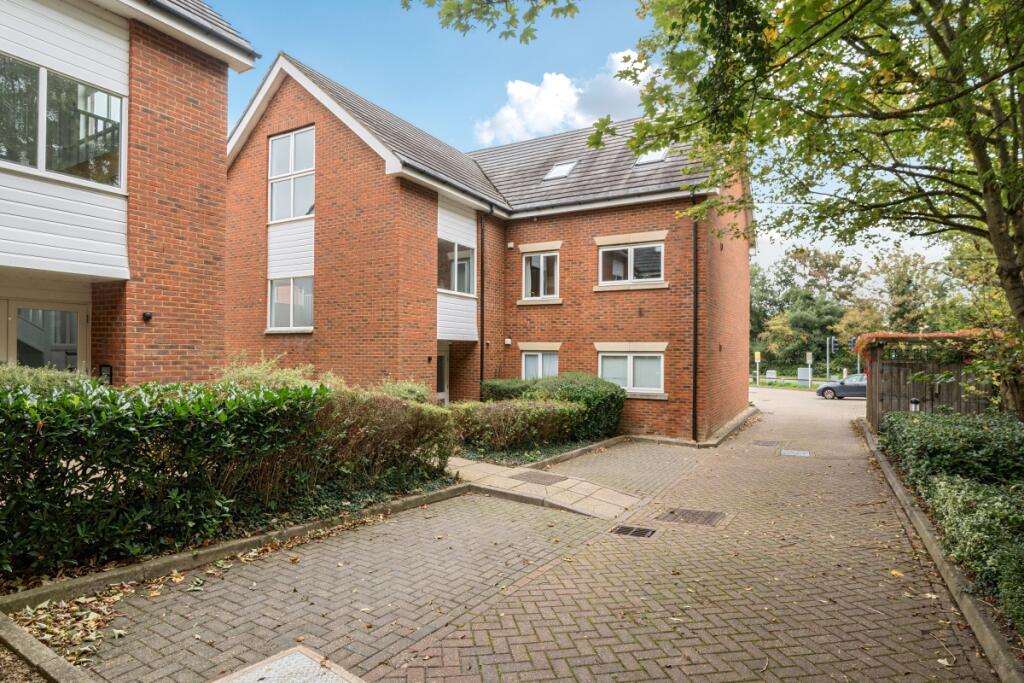 Roundwood Lane Harpenden AL5