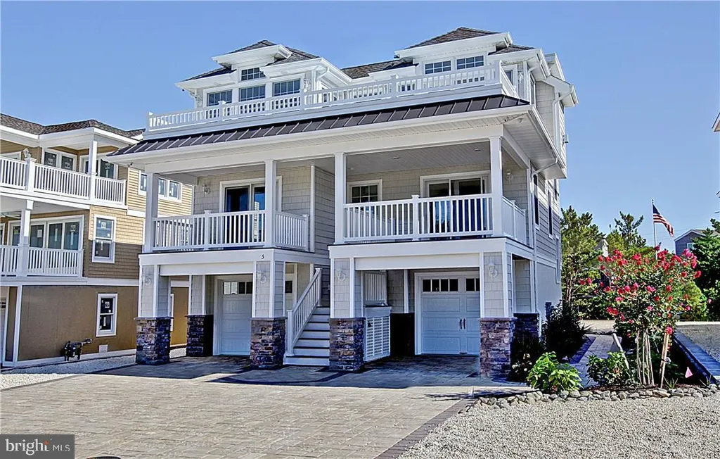5 E Bergen Avenue, Harvey Cedars, NJ 08008