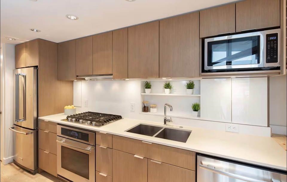 Additional image 5 of 302-161 1st Avenue E, Vancouver, BC, V6A 0G1