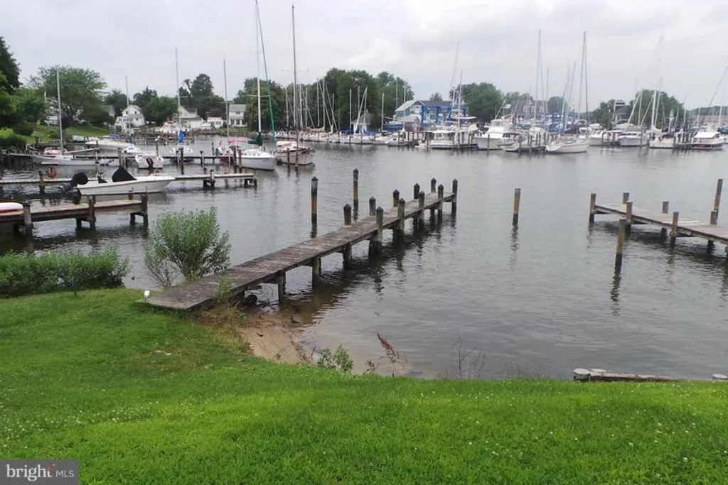 210 Point Lane, Solomons, MD 20688