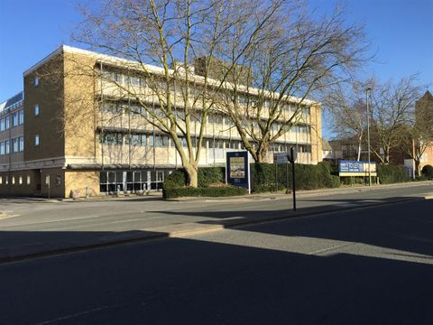 4 Between Towns Road, Cowley OX4, Parking/garage to rent