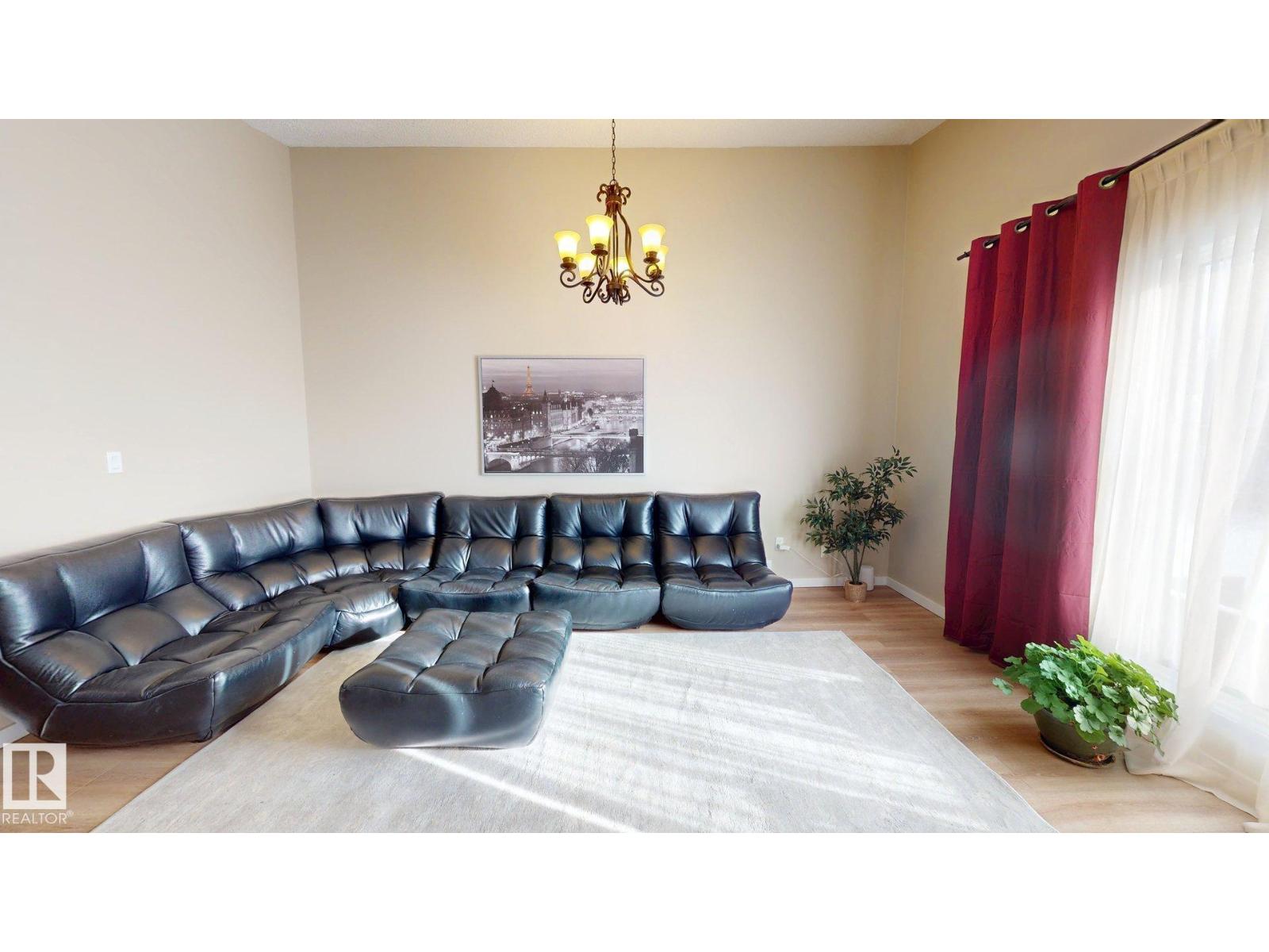 Additional image 4 of 9733 184 Street NW, Edmonton, AB, T5T4L5