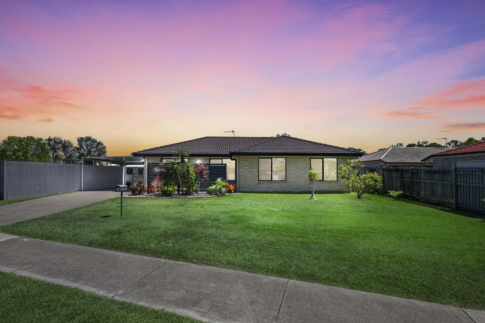 2 Moonstone Drive, Urangan QLD 4655