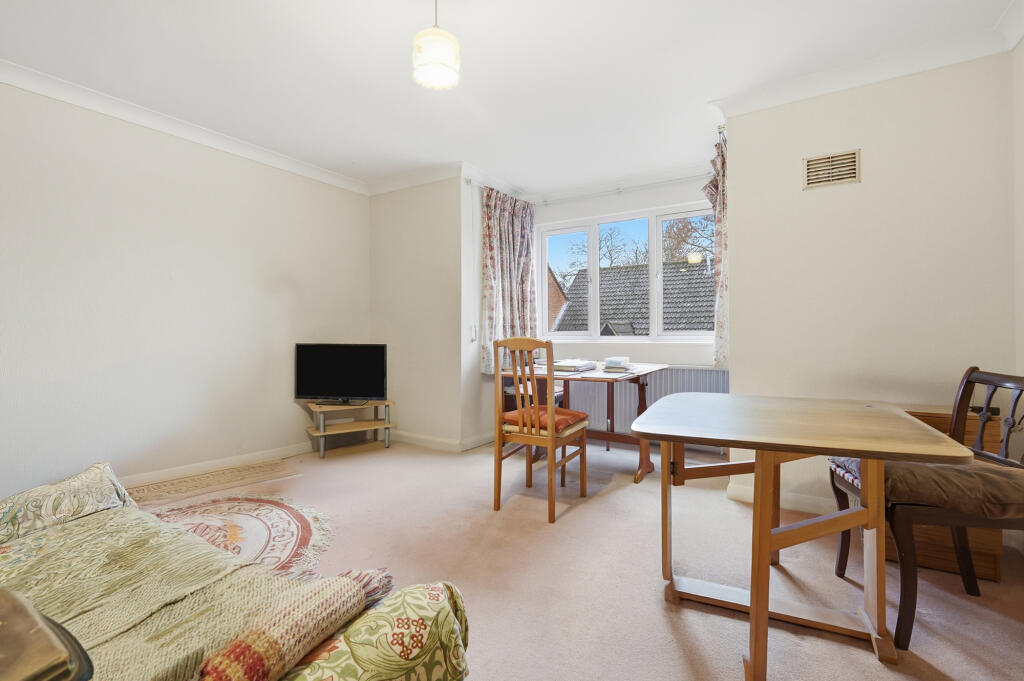 The Beeches, Park Street, St. Albans photo 2
