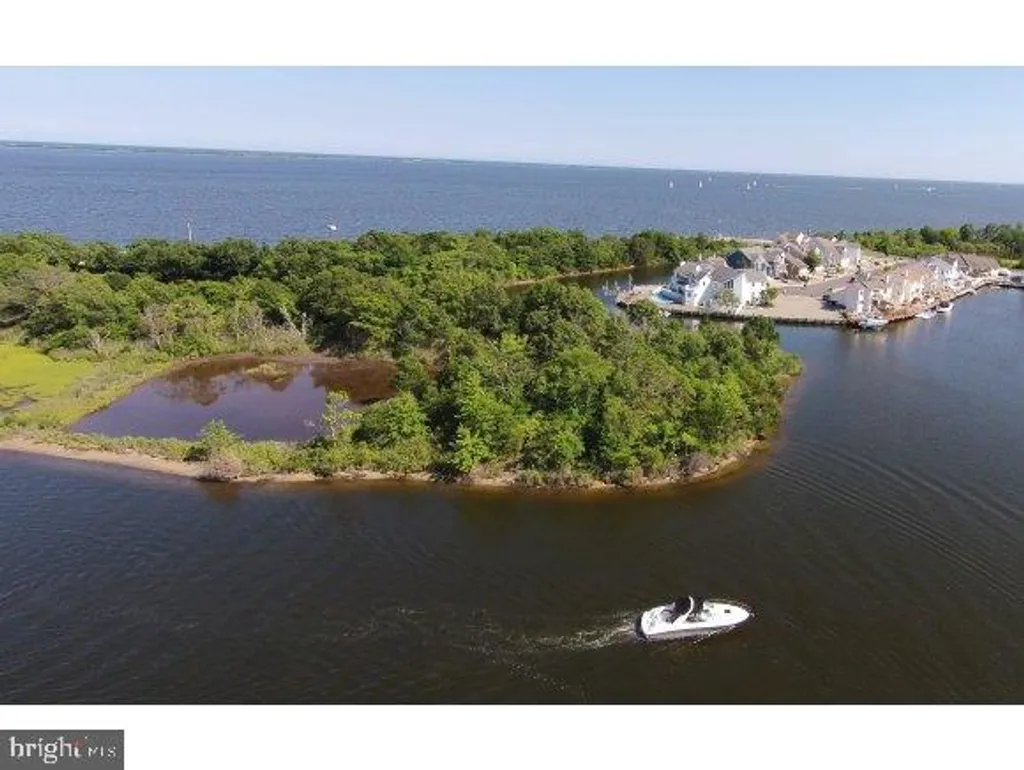23 Steerage Way, Bayville, NJ 08721