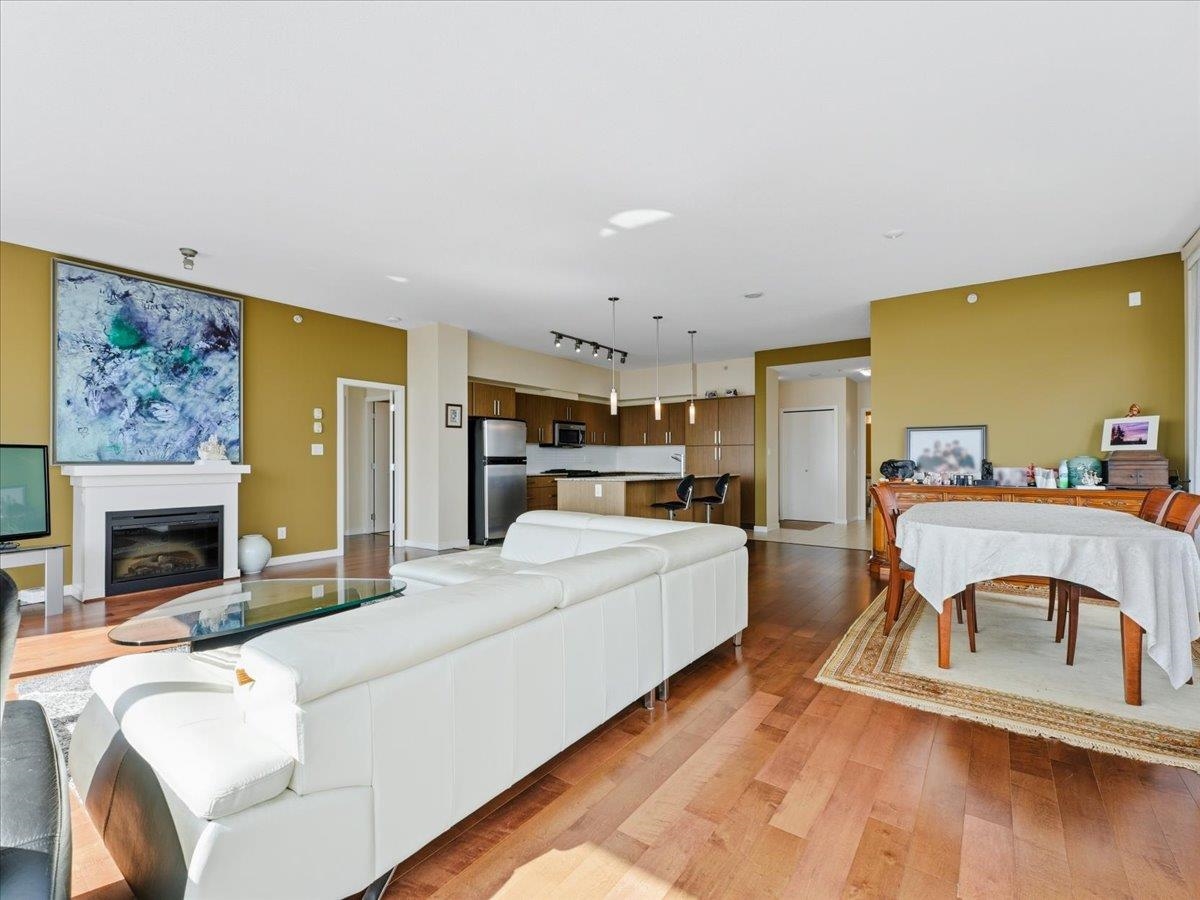 Additional image 4 of 3703-9888 Cameron Street, Burnaby, BC, V3J 0A4
