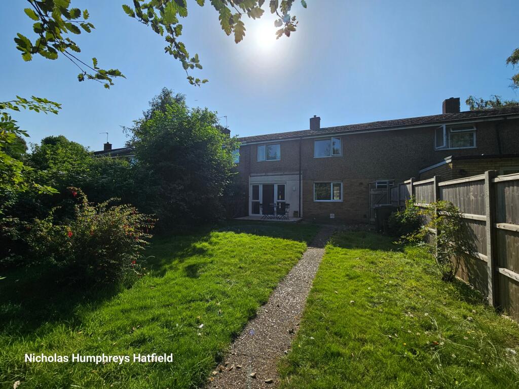 Cheviots, Hatfield, AL10