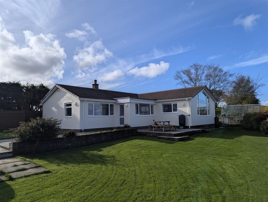 4 bed detached bungalow for saleLlangwyryfon, Aberystwyth SY23
