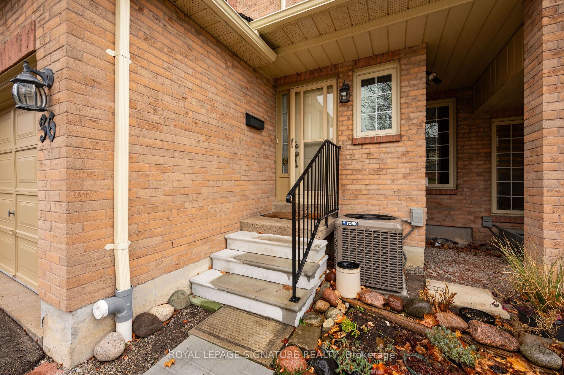 Additional image 3 of 36-35 Ceremonial Drive, Mississauga, ON, L5R 3G6