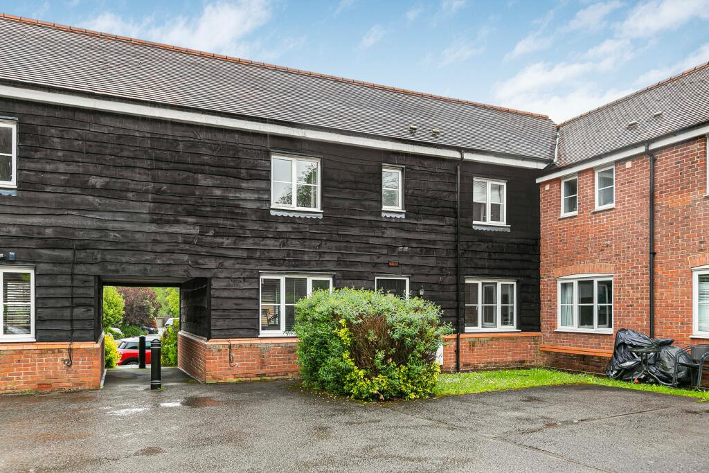 Additional image 11 of Wynches Farm Drive, St Albans, AL4