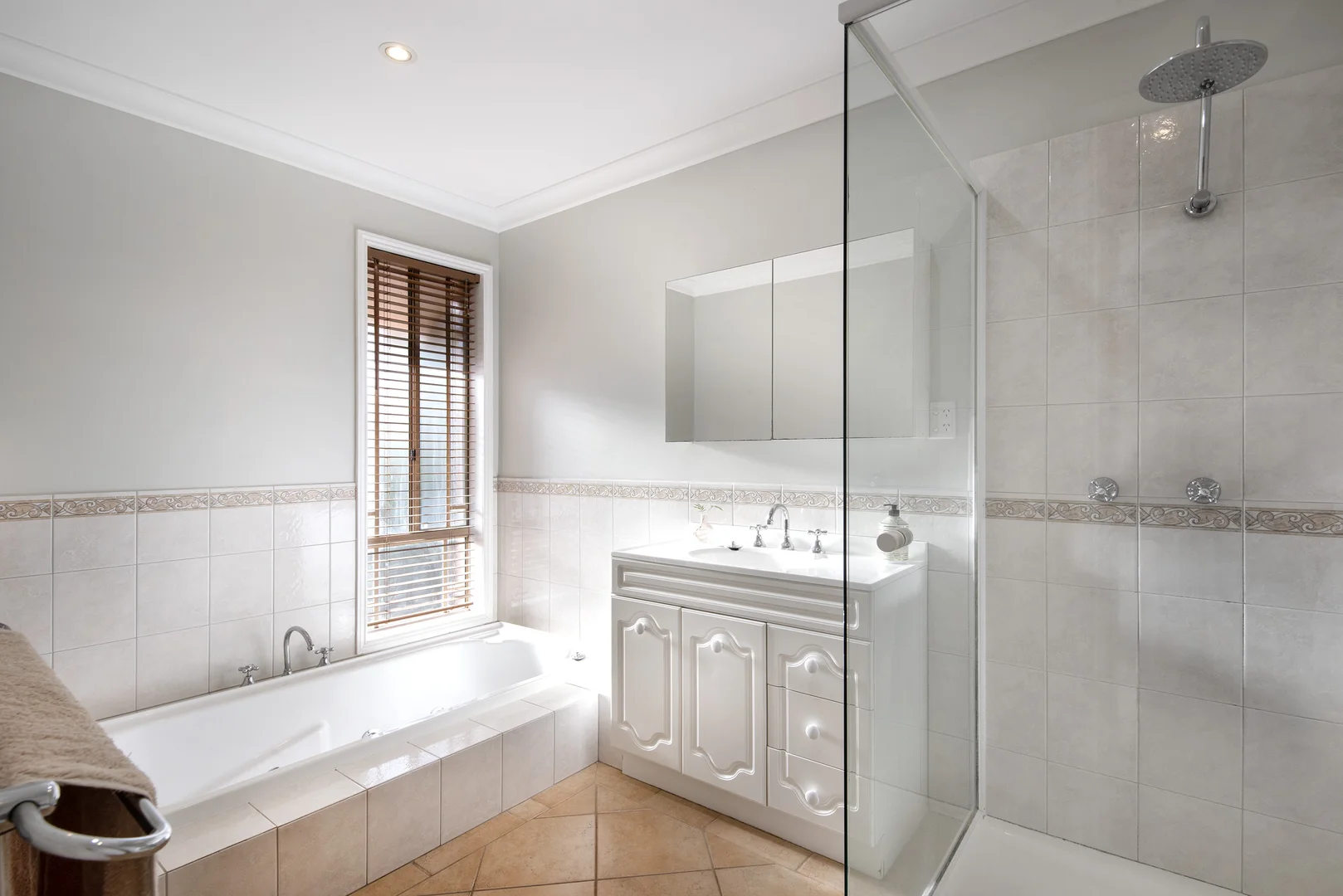 Additional image 11 of 10 Henry Street, Chewton VIC 3451