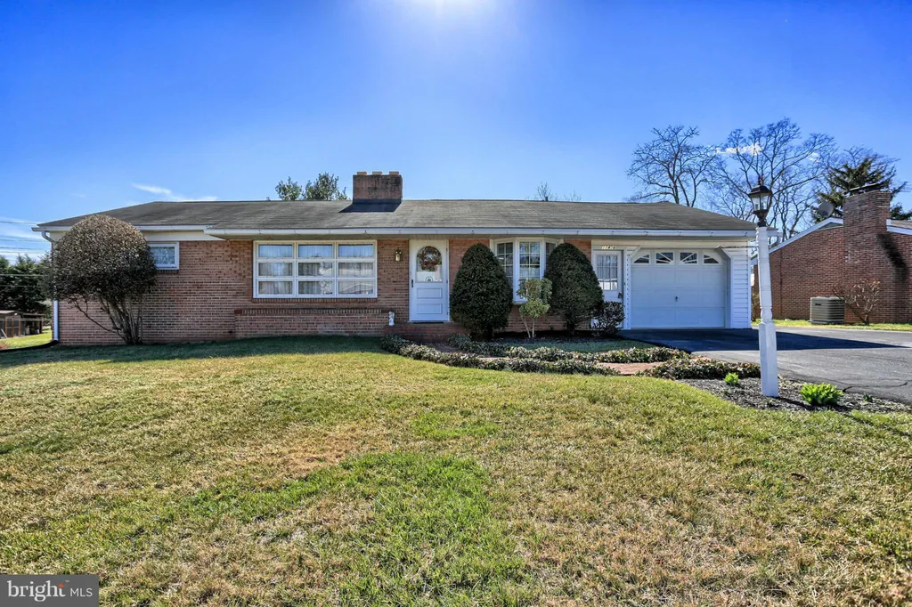 11408 Longview Drive, Hagerstown, MD 21740