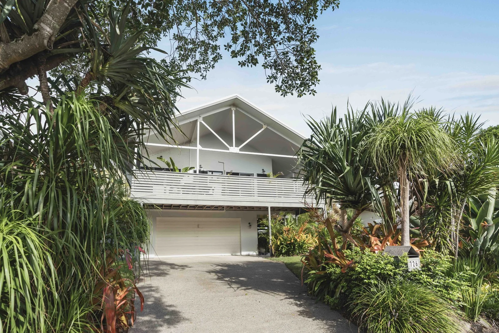 726 Casuarina Way, Casuarina NSW 2487