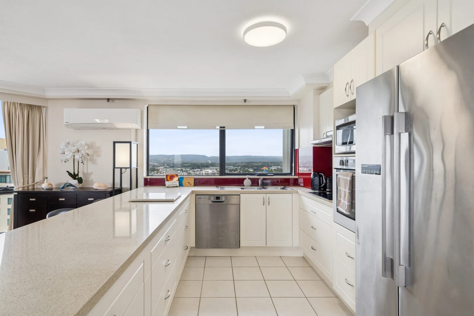 Additional image 9 of 25D/30 Laycock Street, Surfers Paradise QLD 4217