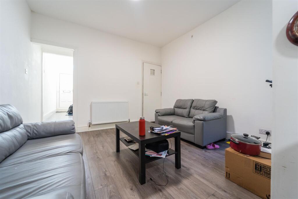 Harborne Park Road, Birmingham, West Midlands, B17 photo 3