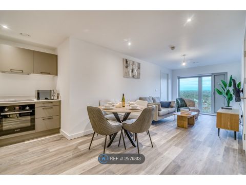 Vicarage Grove, Eccles M30